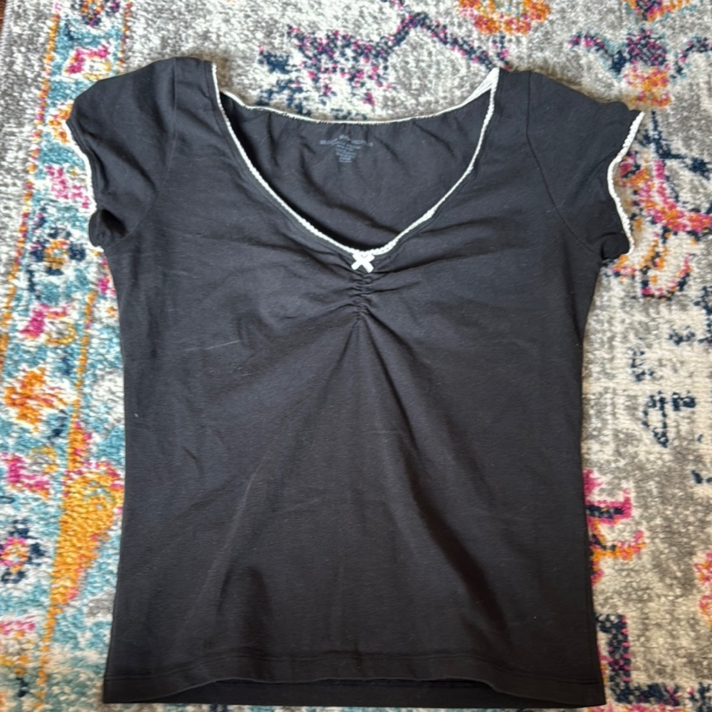 Brandy Melville Black Ruched Cap Sleeve T-Shirt